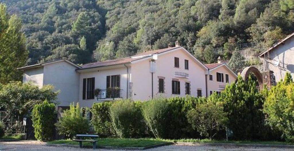 Il Casolare Della Cascata Hotel Terni Exterior foto